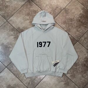 2022 Fear of God Essentials 1977 Hoodie ‘Wheat’ Large